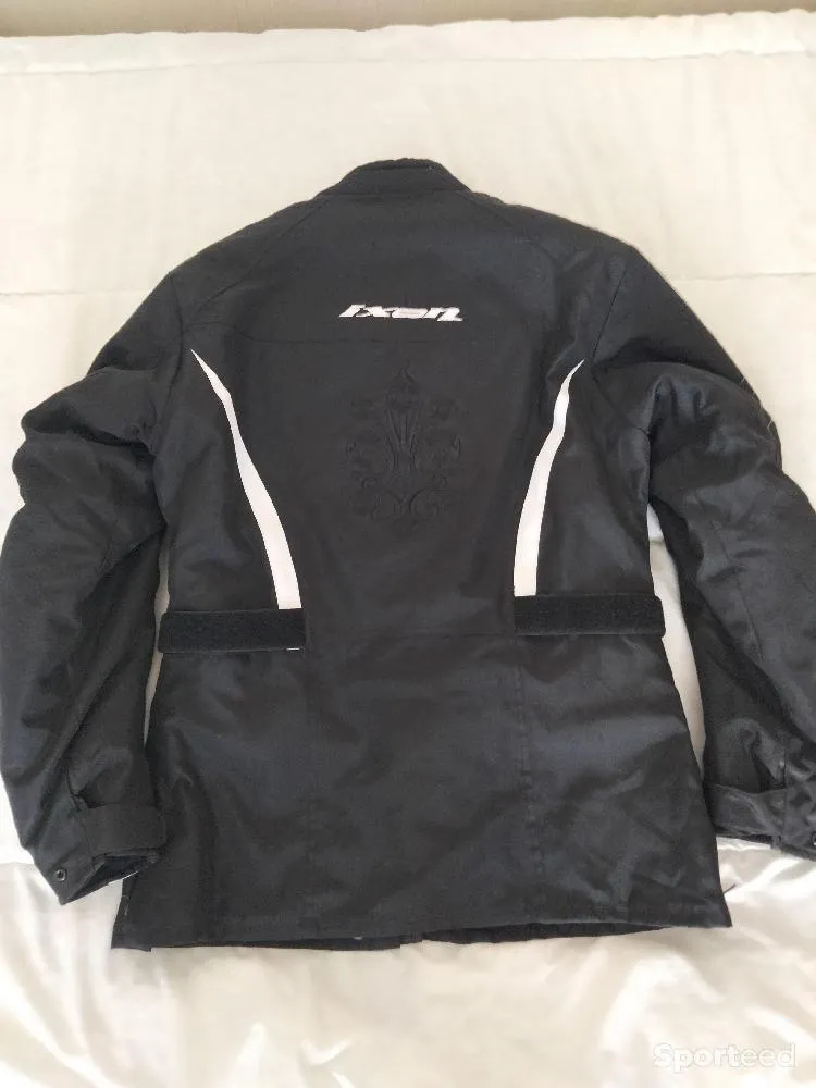 Blouson IXON d'occasion Ajouté le : 16/05/2024