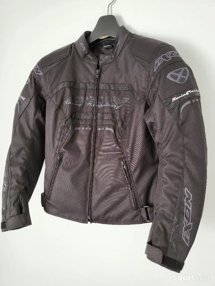Veste Ixon neuve neuf Ajouté le : 18/08/2022